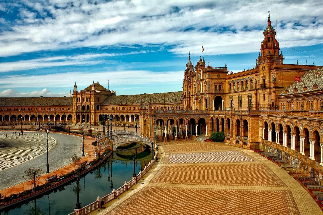 Plaza De Espana. Dreams Sevilla Exteriör bild